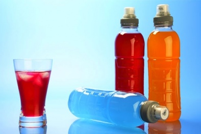 Lo ngại việc trộn nước tăng lực với rượu